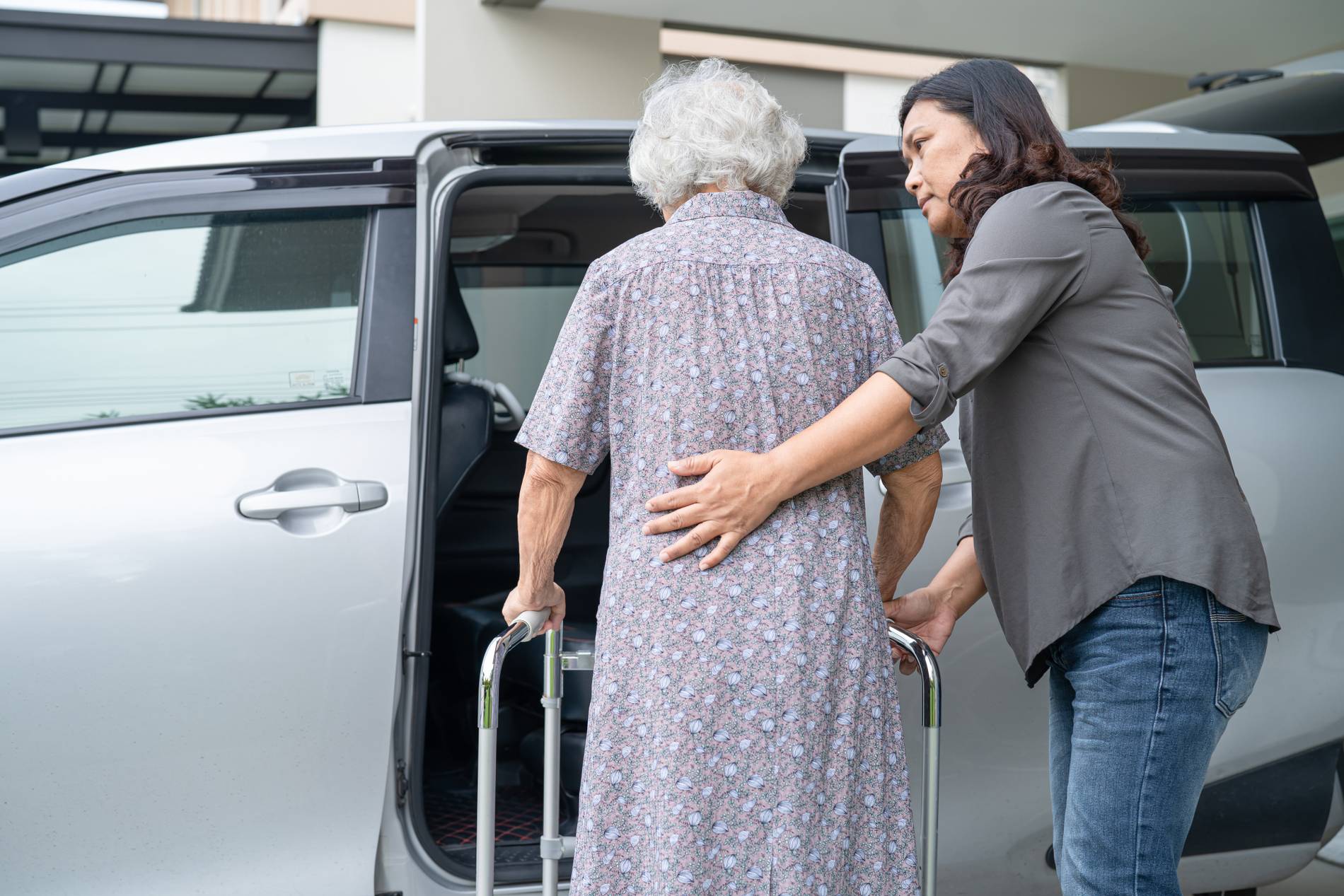 Transport vers hôpitaux et cliniques Transport vers hôpitaux et cliniques